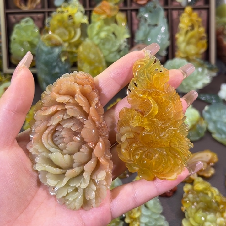 未镶嵌蛇纹石玉颈饰烟****梦随机发