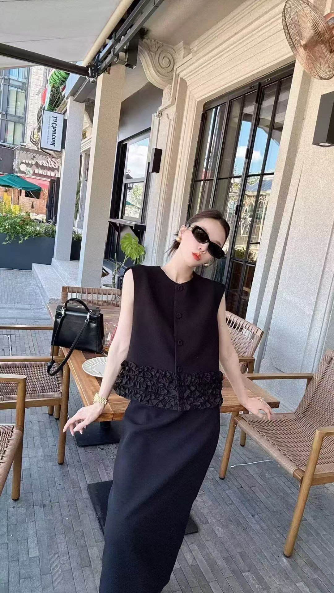 轻奢气质无袖马甲外套搭配后开叉半身裙时尚女装春夏款