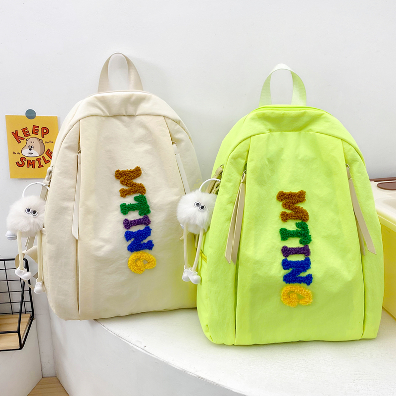 学生双肩包女补课包森系小众百搭休闲初中小清新轻便旅行瑜伽大包