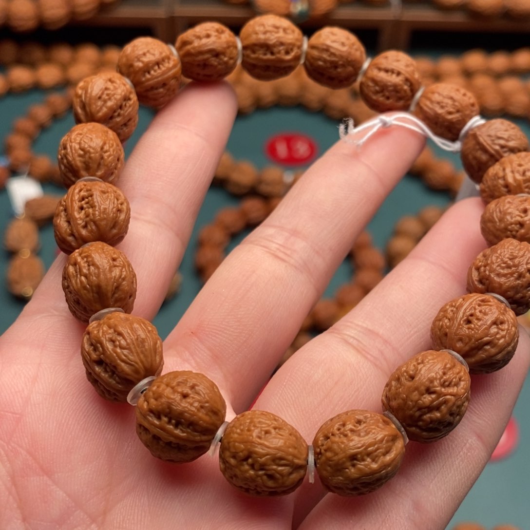 文玩核桃手串高*小12尺寸