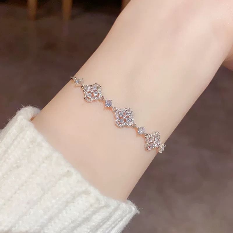 铜合金手链 法式花朵镂空手链小香风时尚手环简约百搭手饰F1799