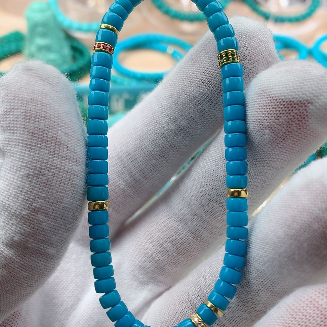 绿松石颈饰未镶嵌