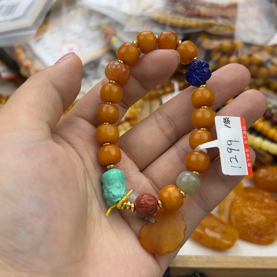 琥珀珠宝奇石未镶嵌