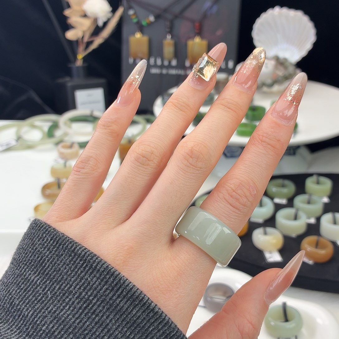 和田玉（糖玉）未镶嵌戒指j12奶蓝圆切17.0