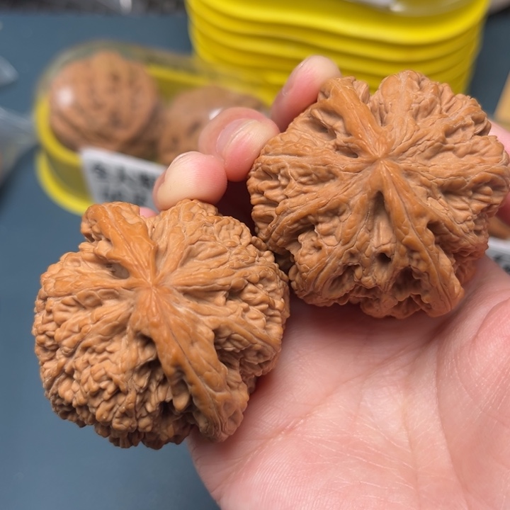 文玩核桃吊坠48-27801-05