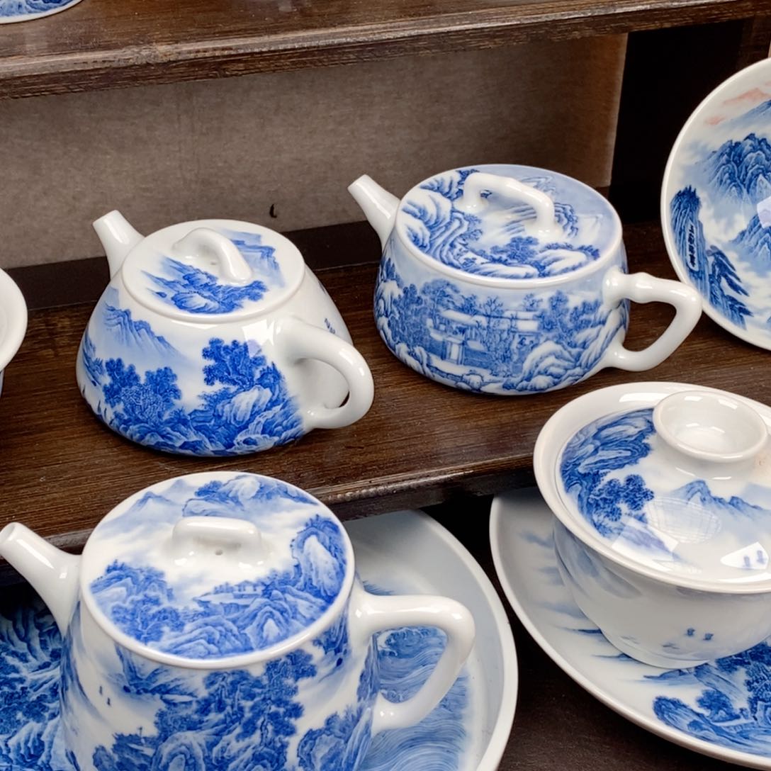 瓷片青花手绘山水主人杯