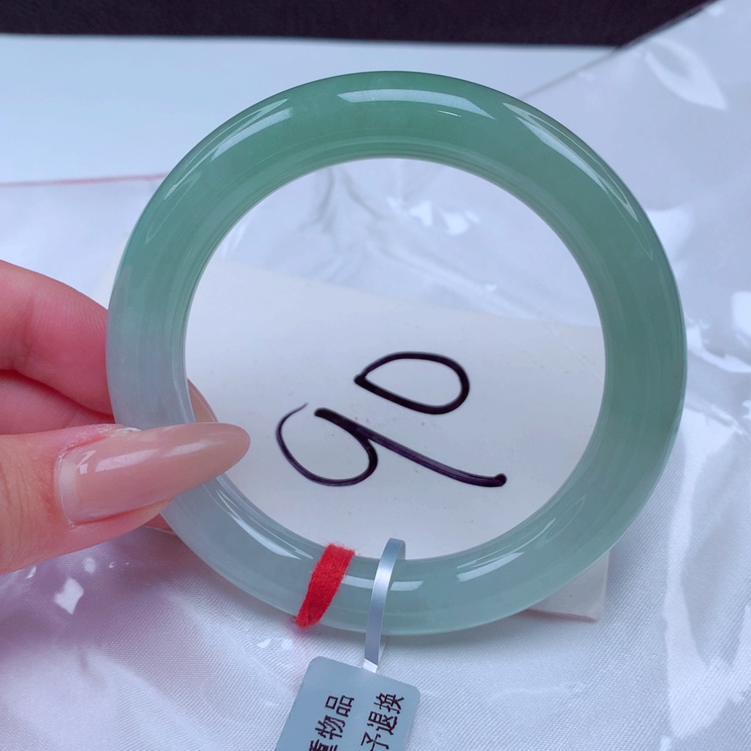 翡翠手镯未镶嵌翡翠55