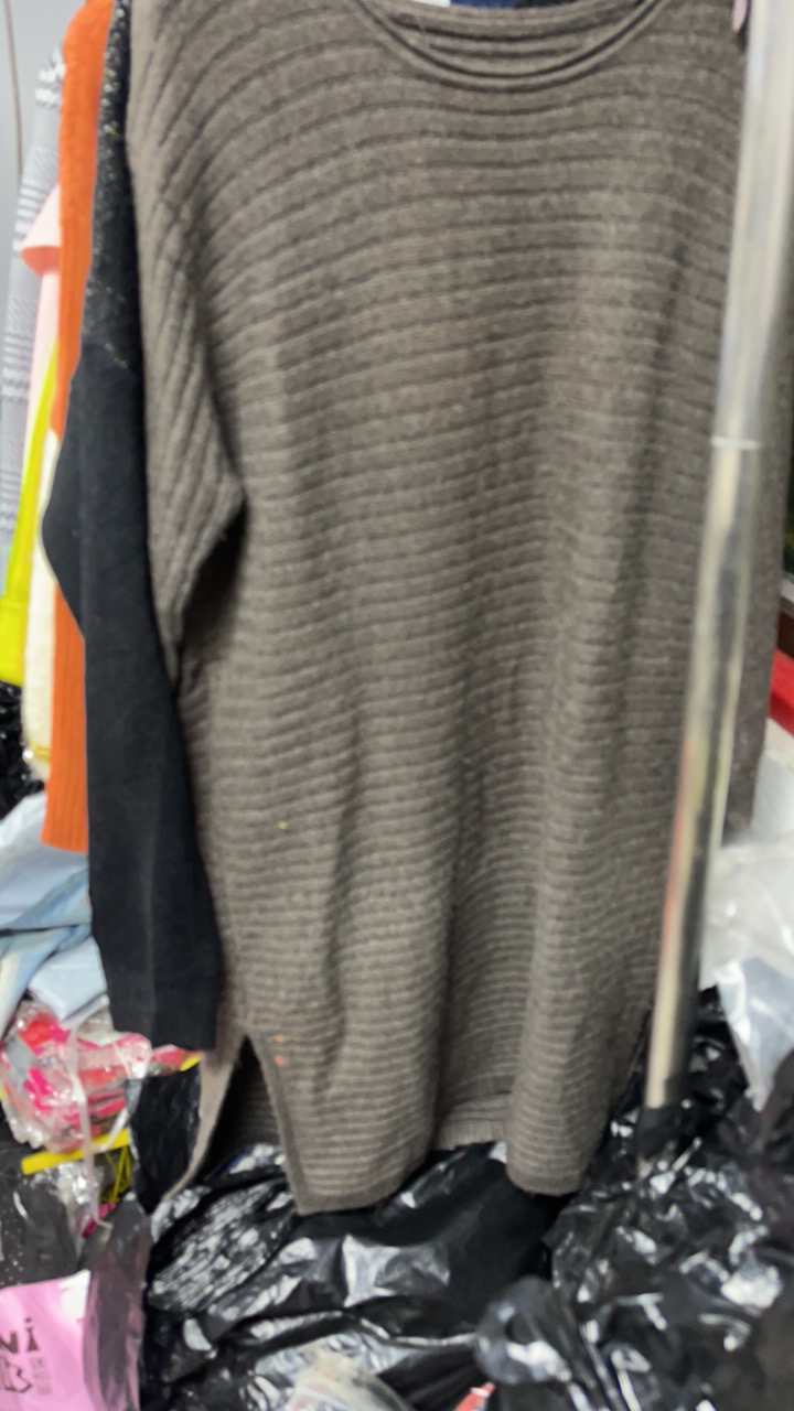 03A光头家女款上衣