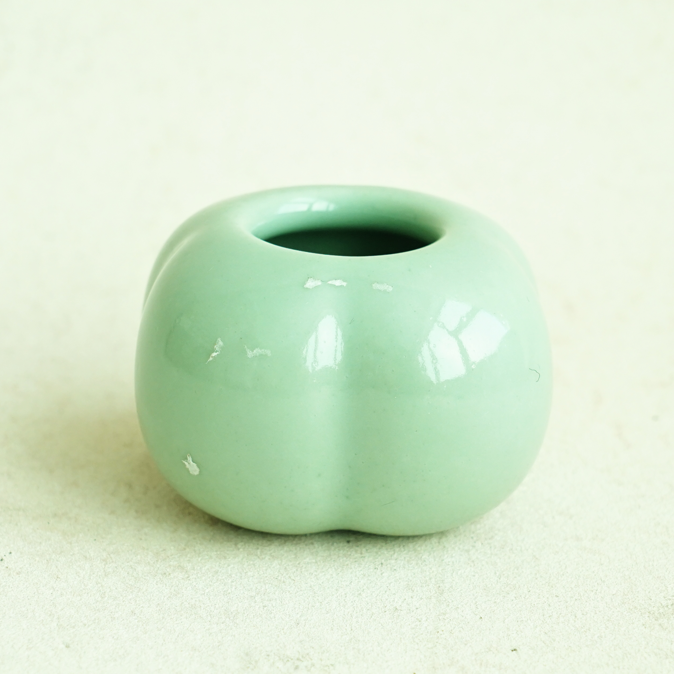文华藏珍第247期拍品 3 嘉靖 青釉水盂