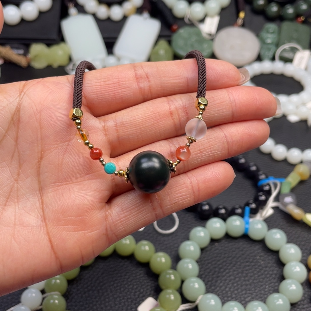 和田玉未镶嵌手链