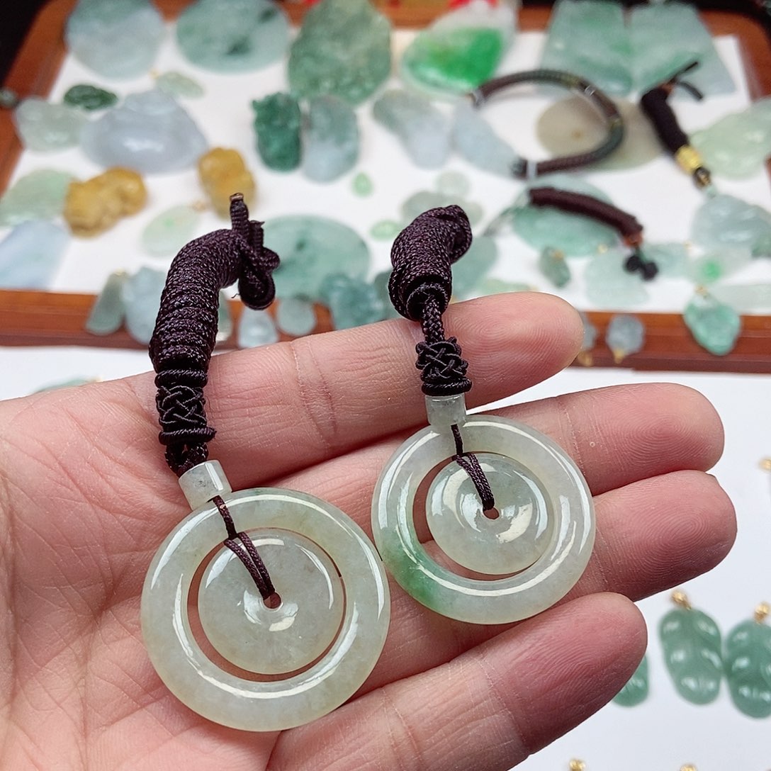 翡翠毛衣链未镶嵌