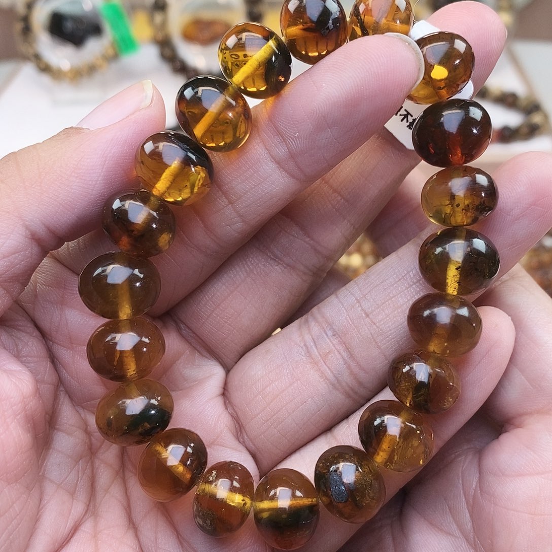 琥珀未镶嵌裸石12