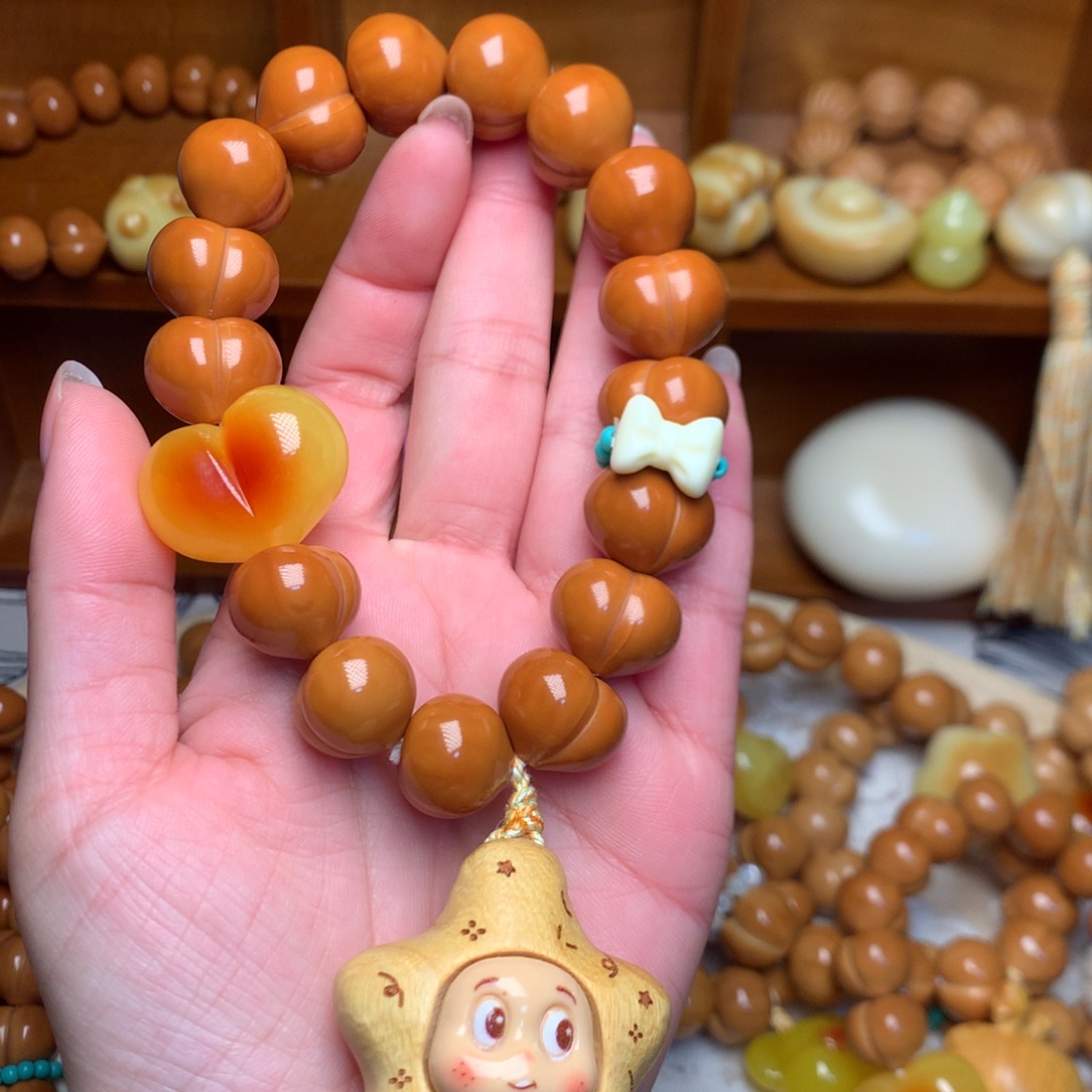 把件猴头核桃16玻璃底定制