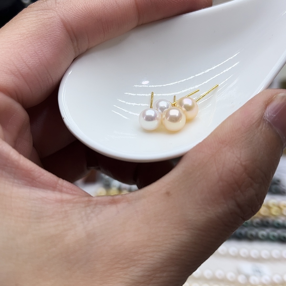 淡水珍珠未镶嵌耳饰