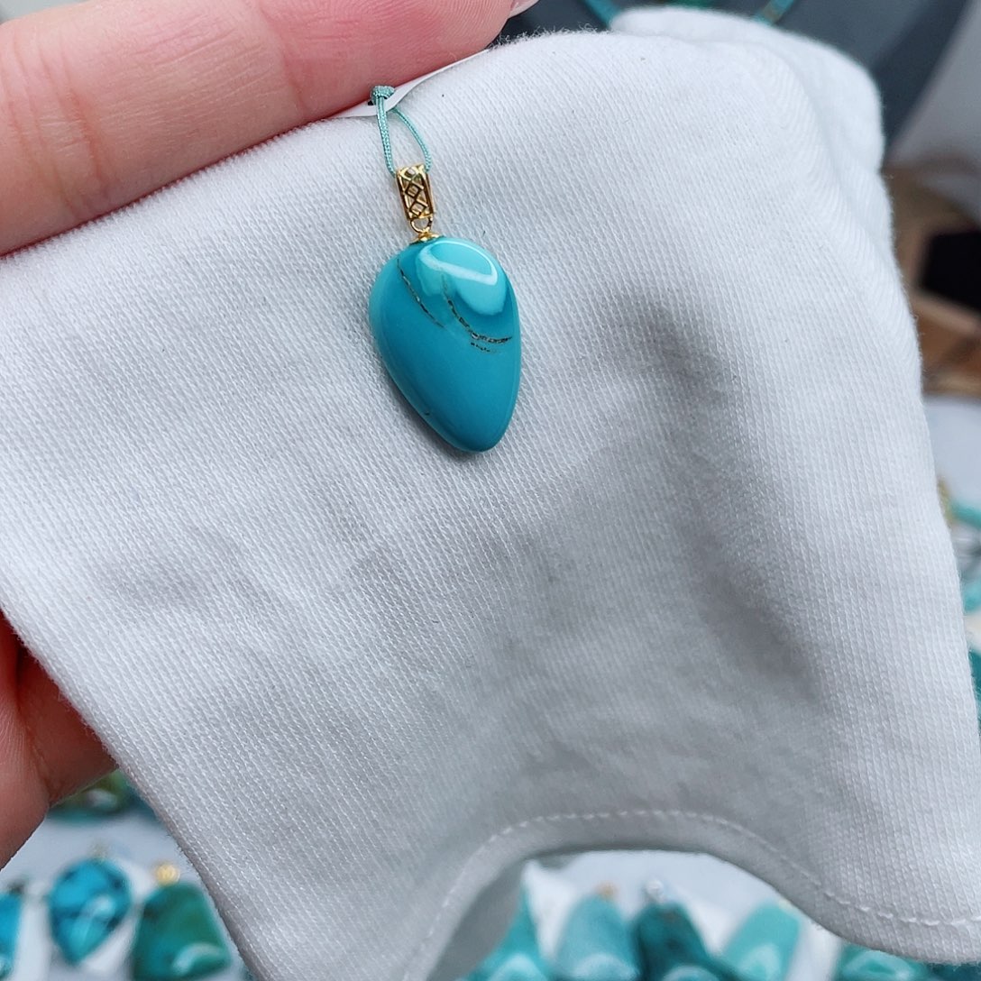 18K金镶嵌绿松石绿松石