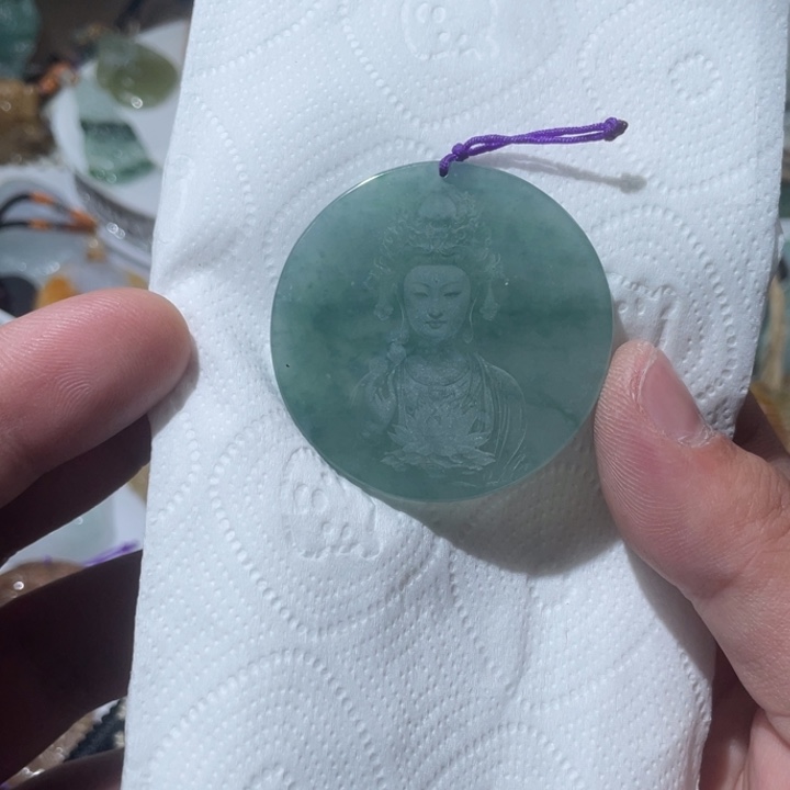 翡翠颈饰未镶嵌天然