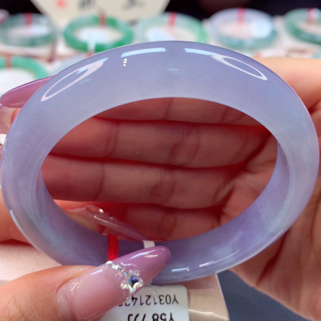 翡翠未镶嵌手镯正圈7号66