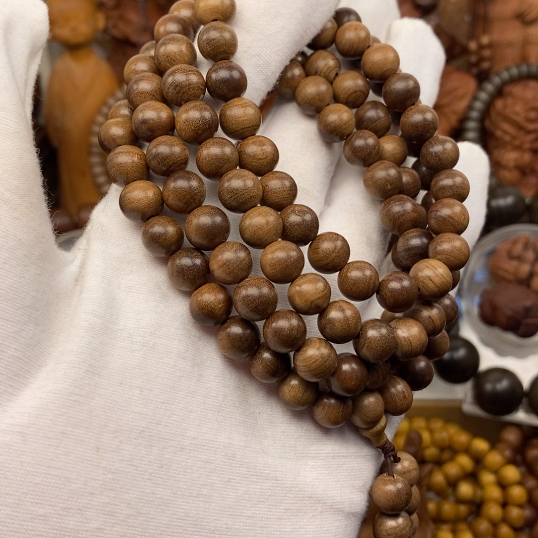 手串/手链檀香木迈索尔老山檀香08.108黑肉沉水奶香，微瑕