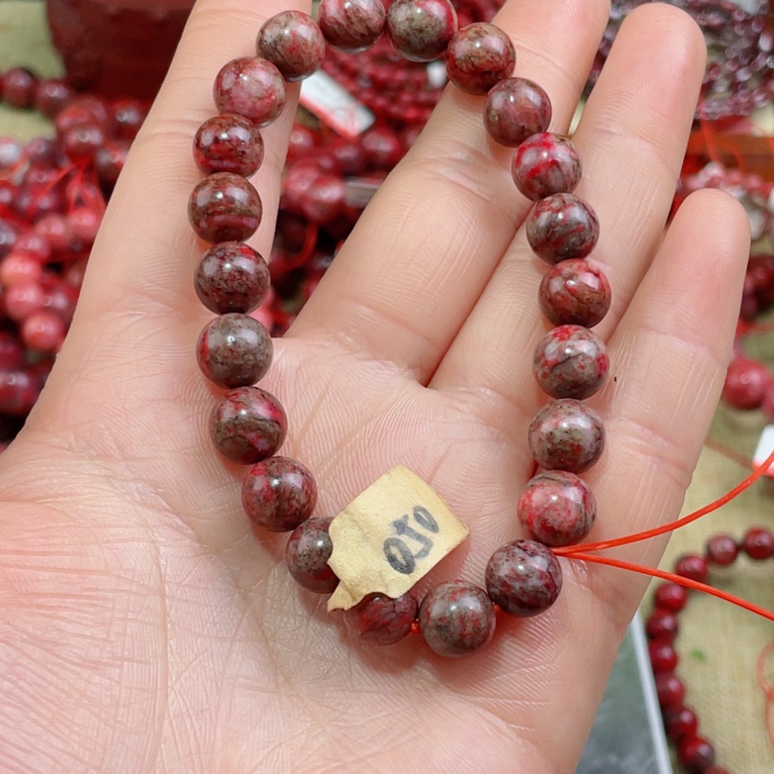 天然辰砂原石朱砂有沙眼