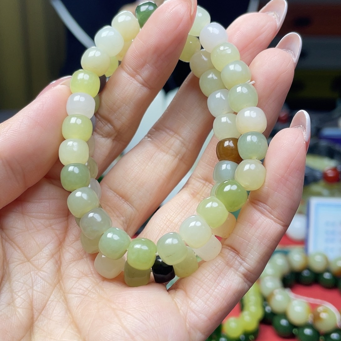 未镶嵌手链和田玉拍一发一，多样性发货