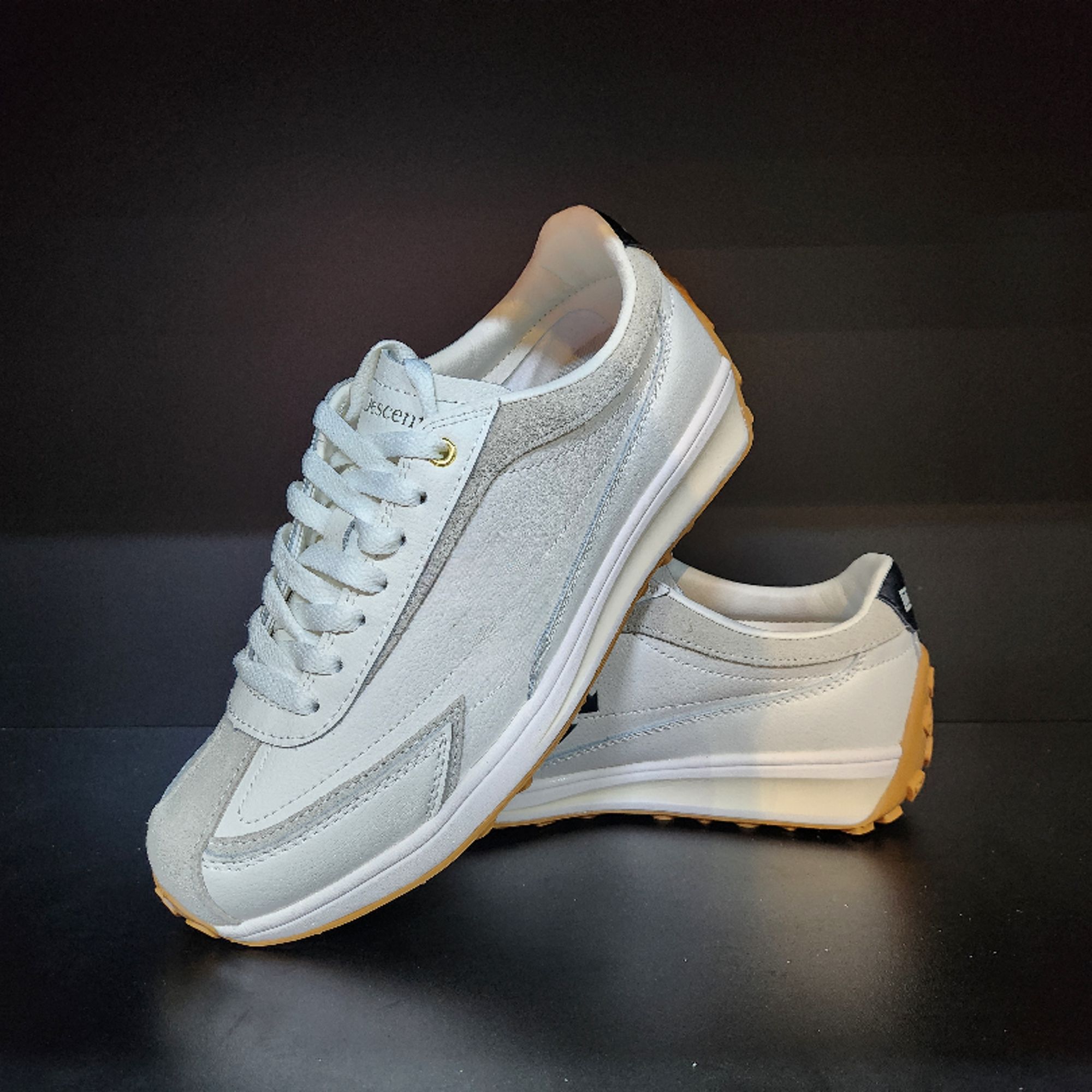 A02板鞋休闲鞋皮革拼接透气鞋低帮耐磨欧若假日风