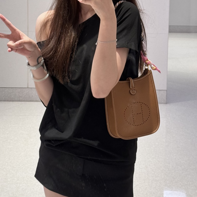 95新 Hermes/爱马仕 御古屋/24920/mini棕色伊芙琳 Y刻 