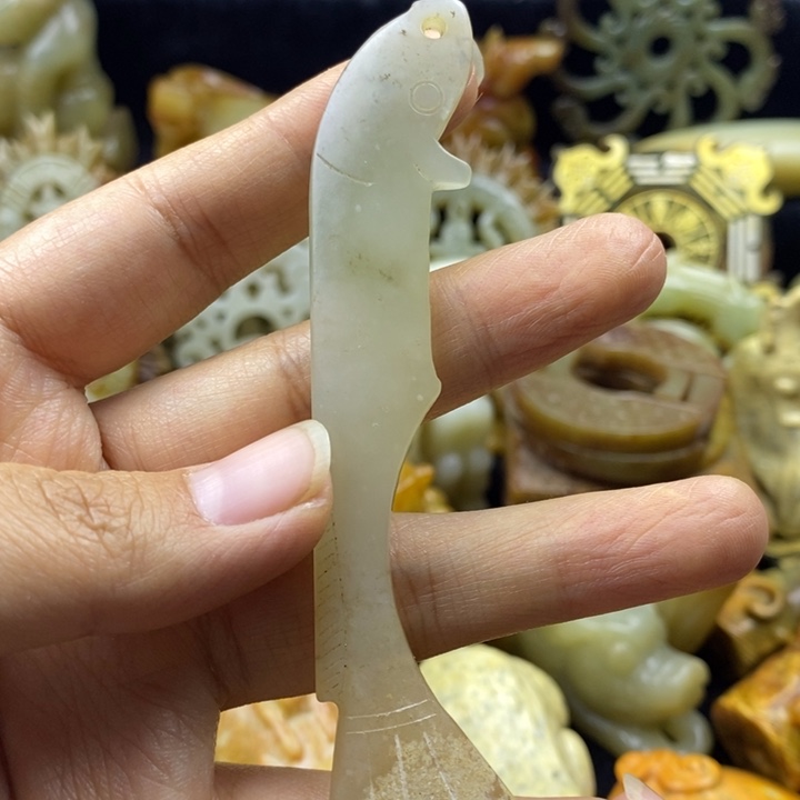 和田玉颈饰未镶嵌24