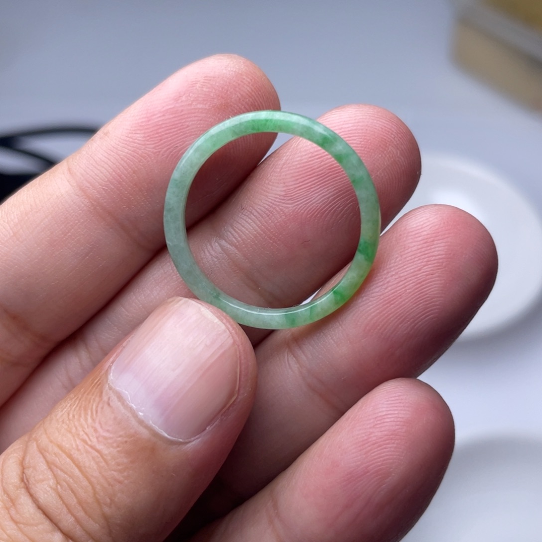 翡翠未镶嵌颈饰缅甸翡翠戒圈