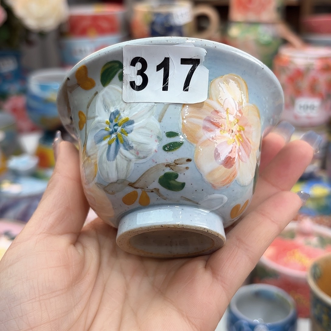 瓷片在干嘛我也在洗头发睡觉