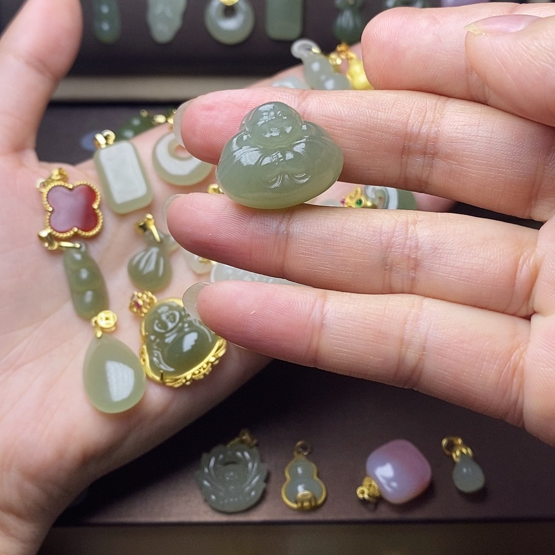 和田玉颈饰银S925镶嵌