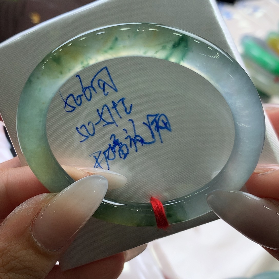 翡翠手镯未镶嵌50.6圆