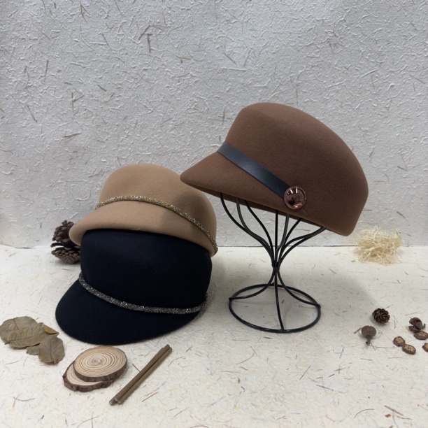 法式赫本风马术帽优雅显脸小秋冬新款百搭骑士帽洋气优雅爆款