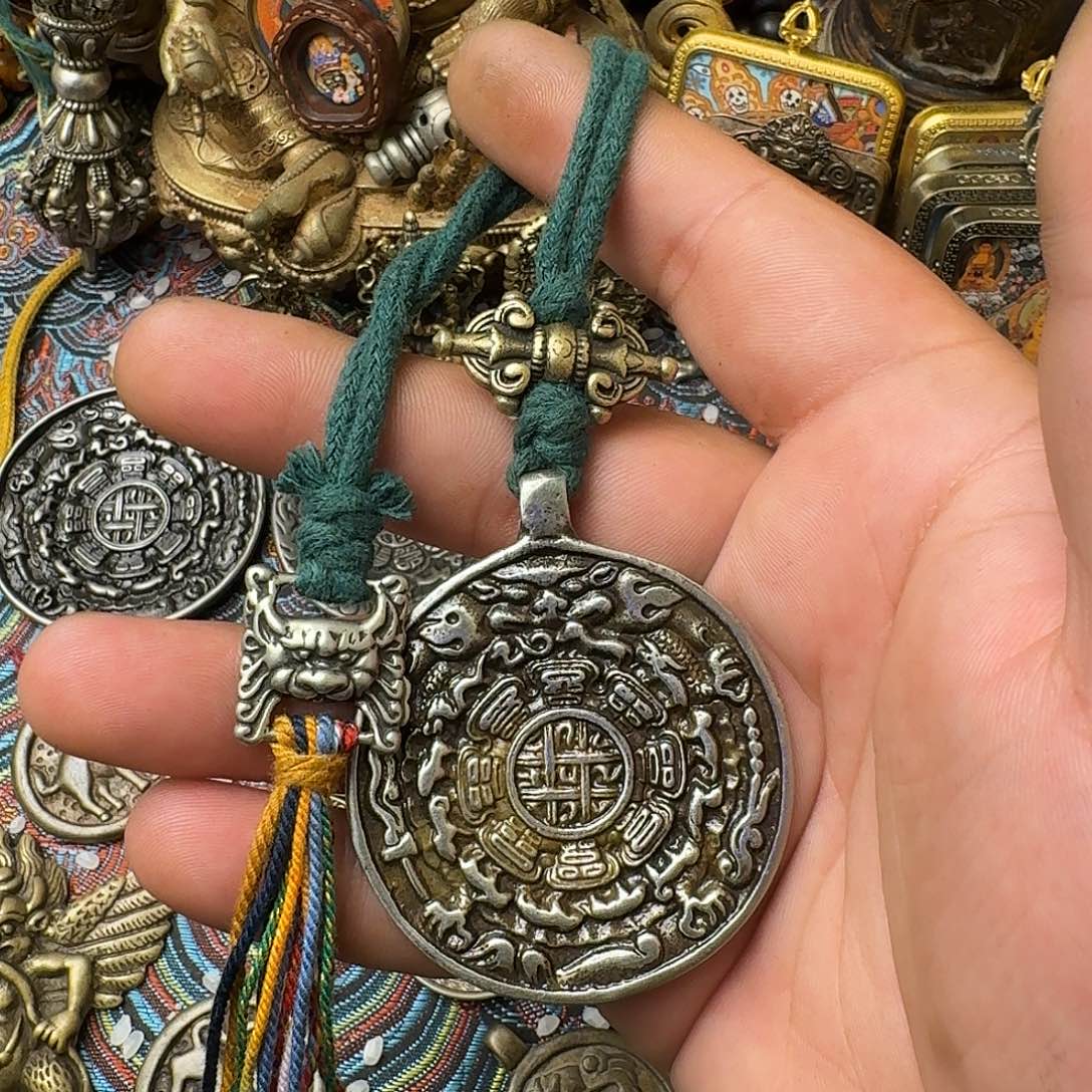 邢***爷藏式风格九宫八卦牌