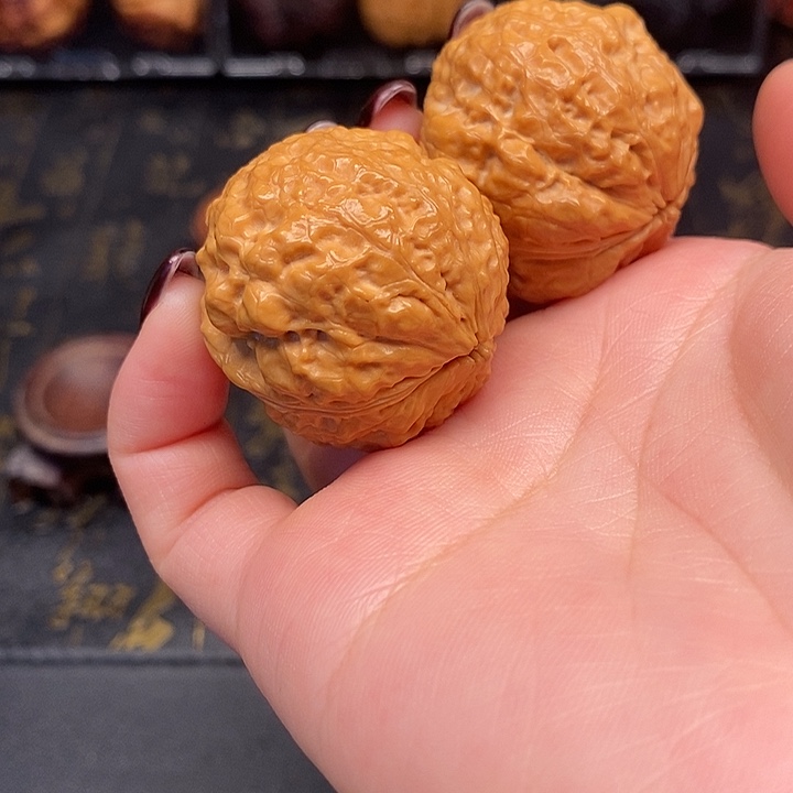 文玩核桃吊坠二代舍利子