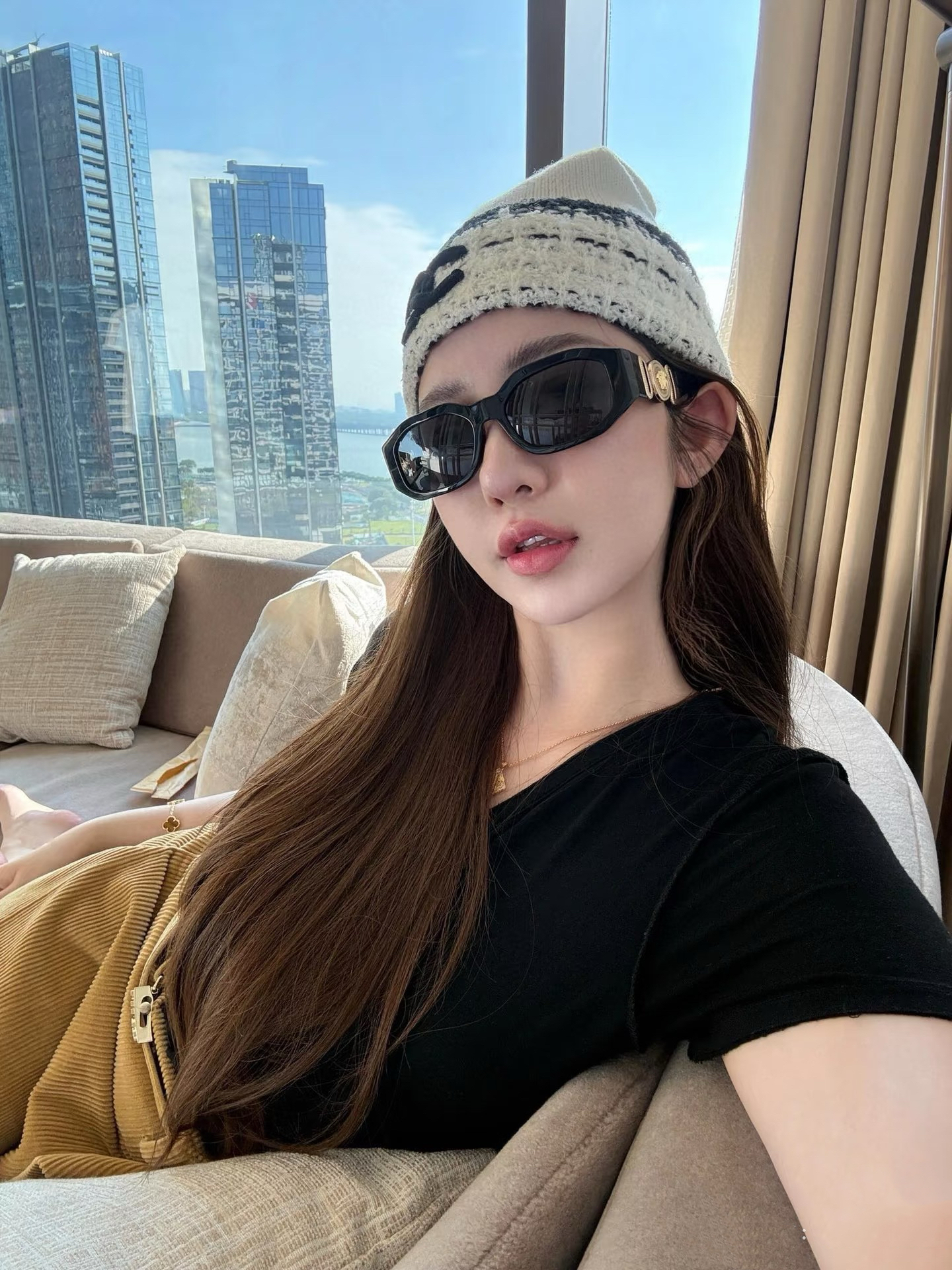 2025春夏新款轻奢百搭黑色圆款棒棒墨镜  W888