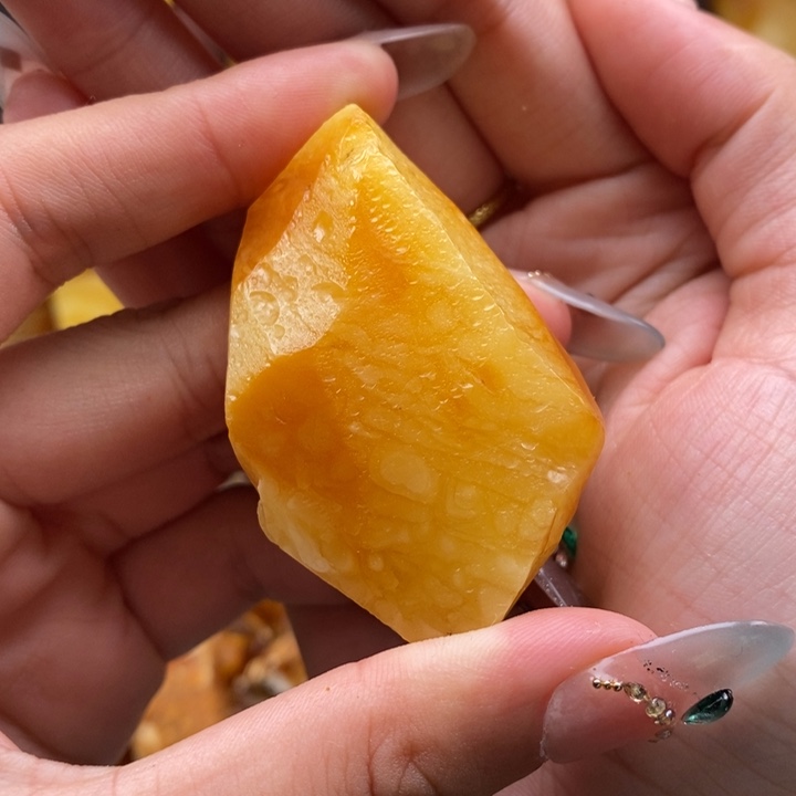 定制琥珀未镶嵌蜜蜡