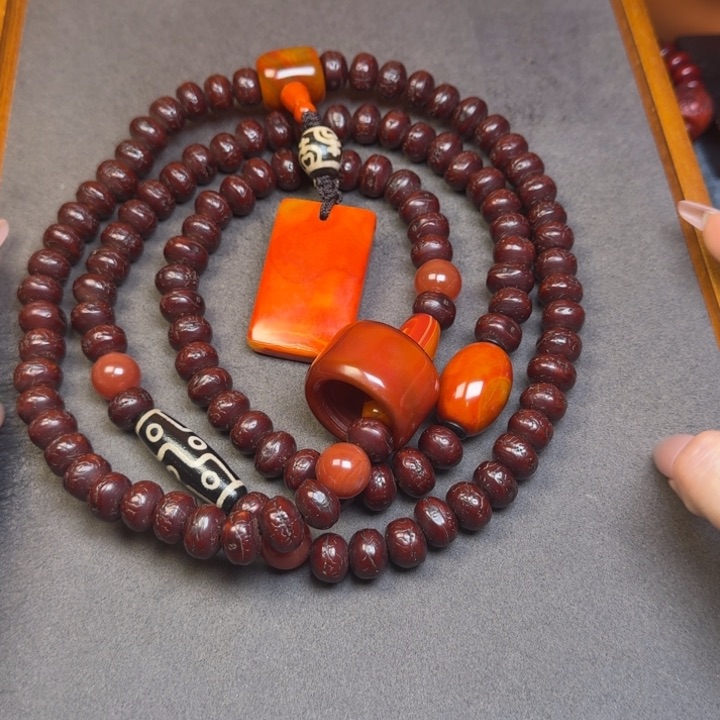 凤眼菩提吊坠呂**?凤眼