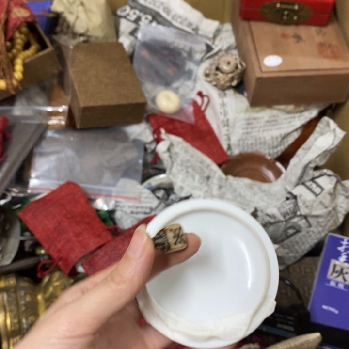 瓷片哈中古工艺品一件