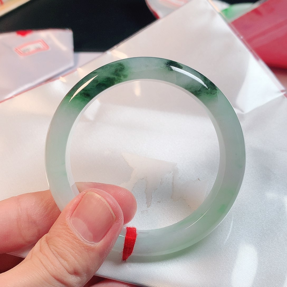 翡翠手镯未镶嵌翡翠手镯58