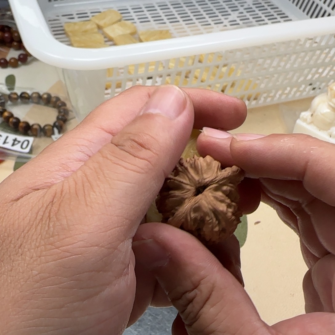 白玉菩提吊坠黄色316