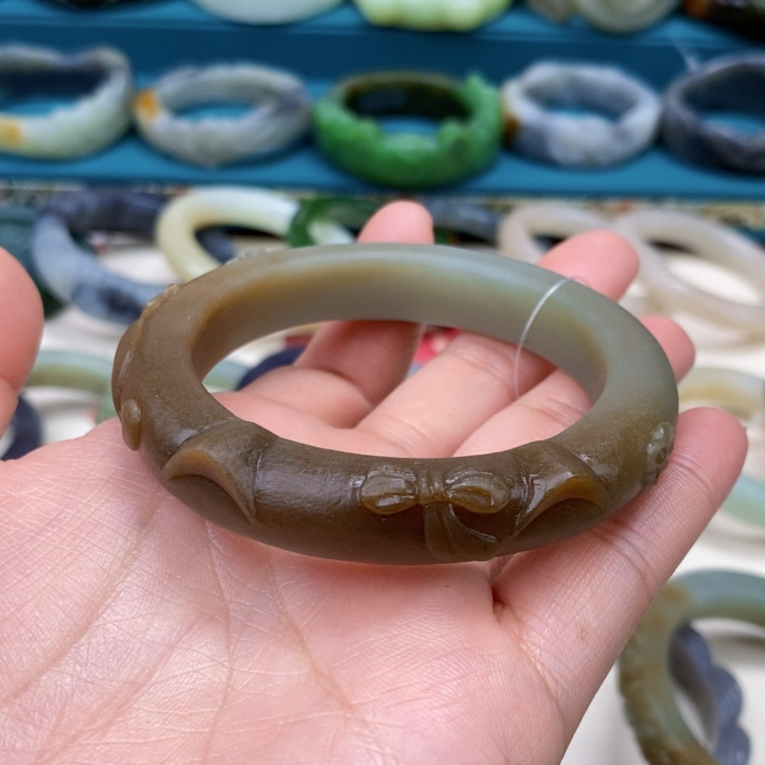 和田玉手镯56.4定制未镶嵌乌***