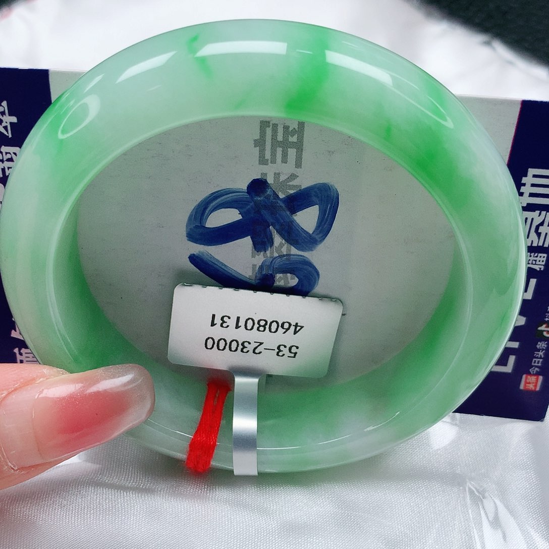 翡翠手镯未镶嵌?**?缅甸天然a货翡翠