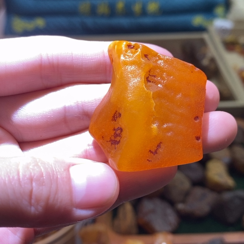 【闪购商品】未镶嵌琥珀珠宝奇石