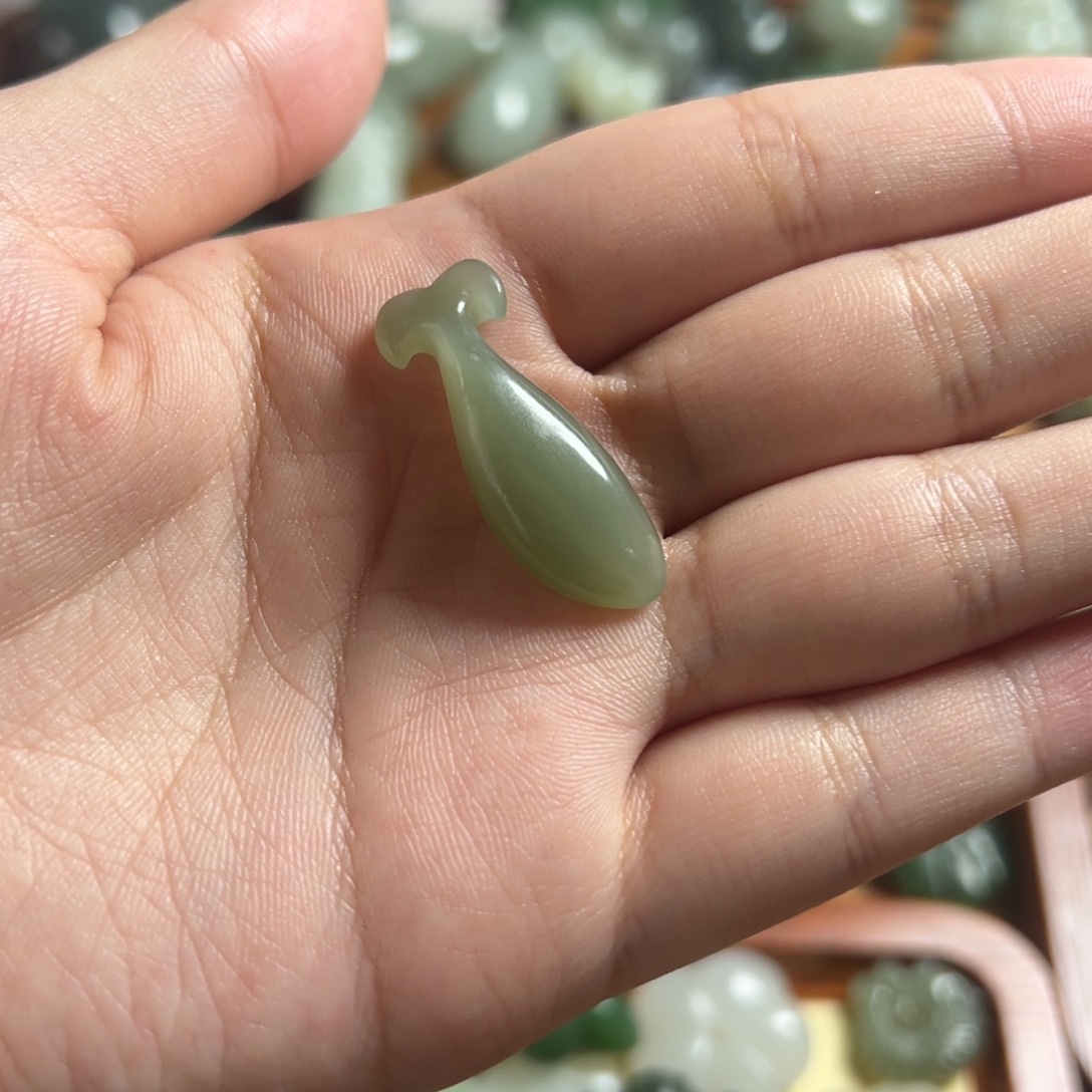 未镶嵌和田玉把件