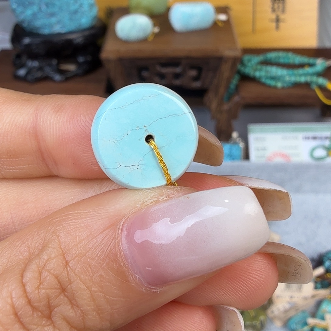 绿松石未镶嵌珠宝奇石