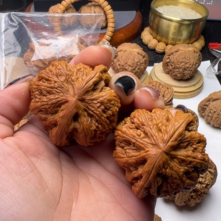 文玩核桃把件粗筋43