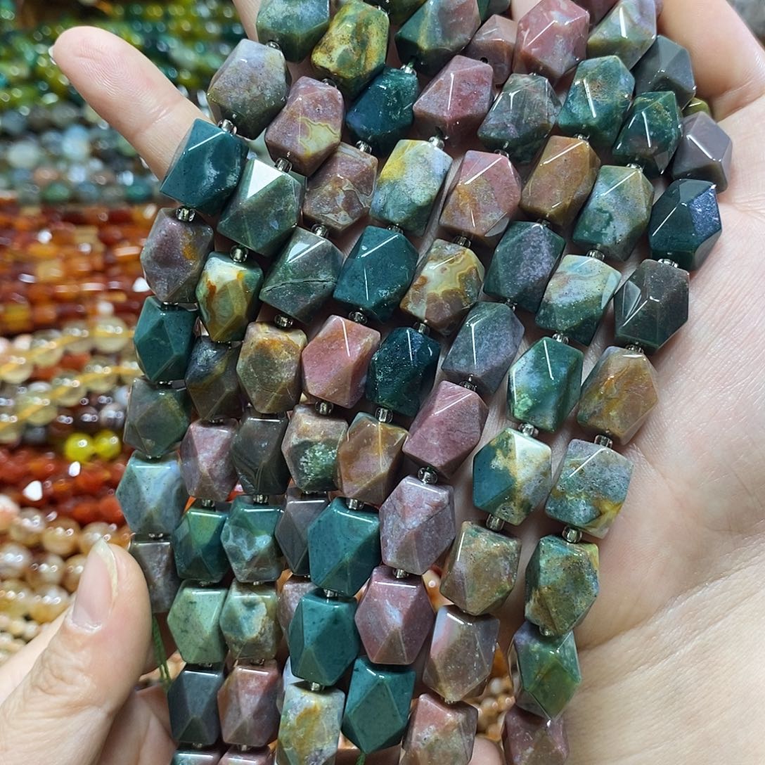 玛瑙/玉髓未镶嵌珠宝半成品水草玛瑙八角切一条卡10*15mm