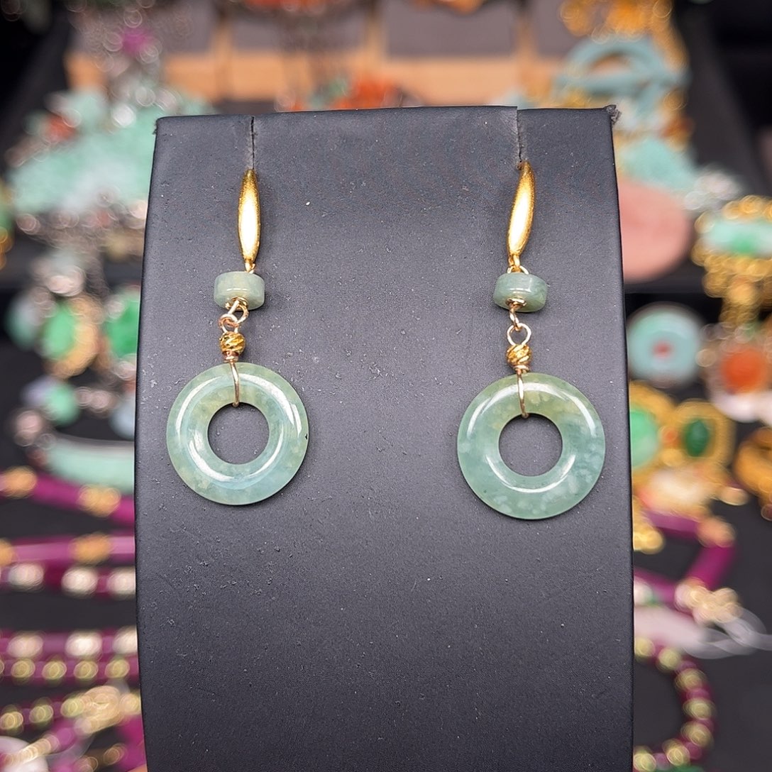 翡翠未镶嵌耳饰双十二活动不退