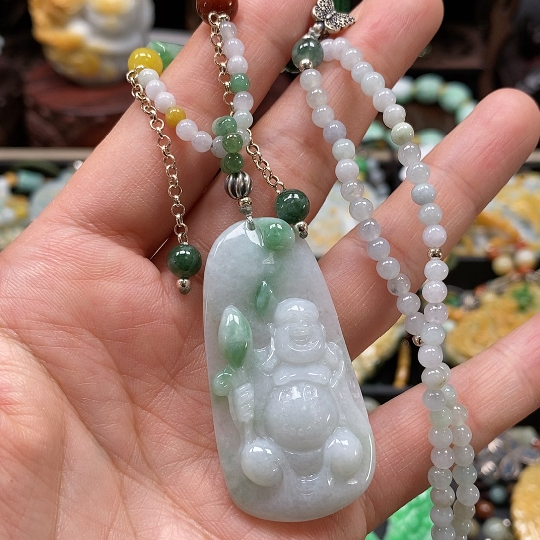翡翠颈饰未镶嵌翡翠
