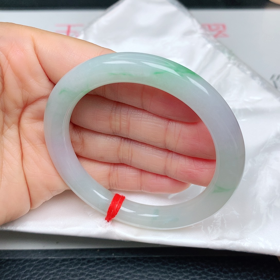 未镶嵌手镯（圆镯）翡翠飘阳绿34